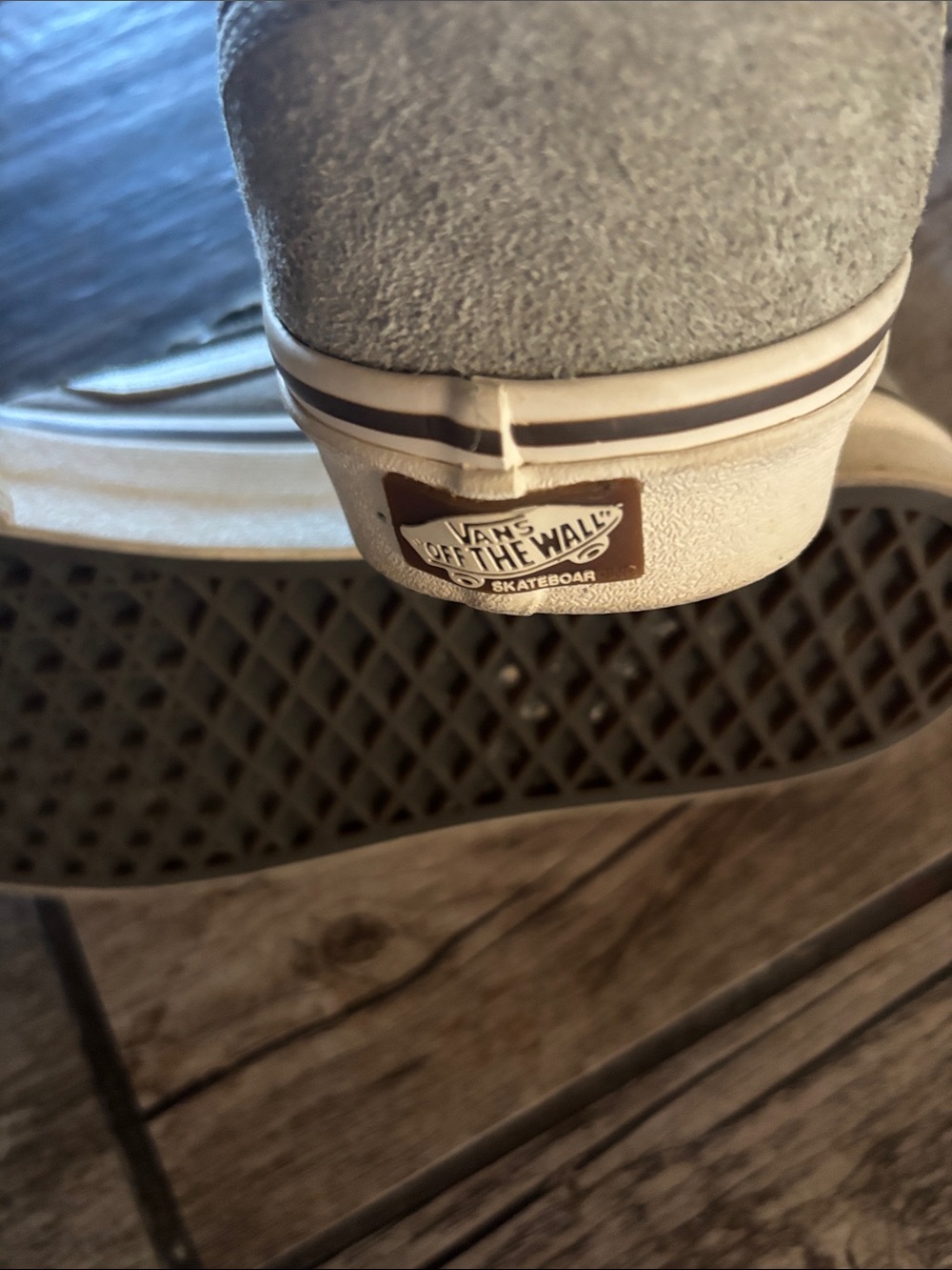 Vans Men’s Mid-Top Suede Sneakers in Olive Green - Picture 3 of 4